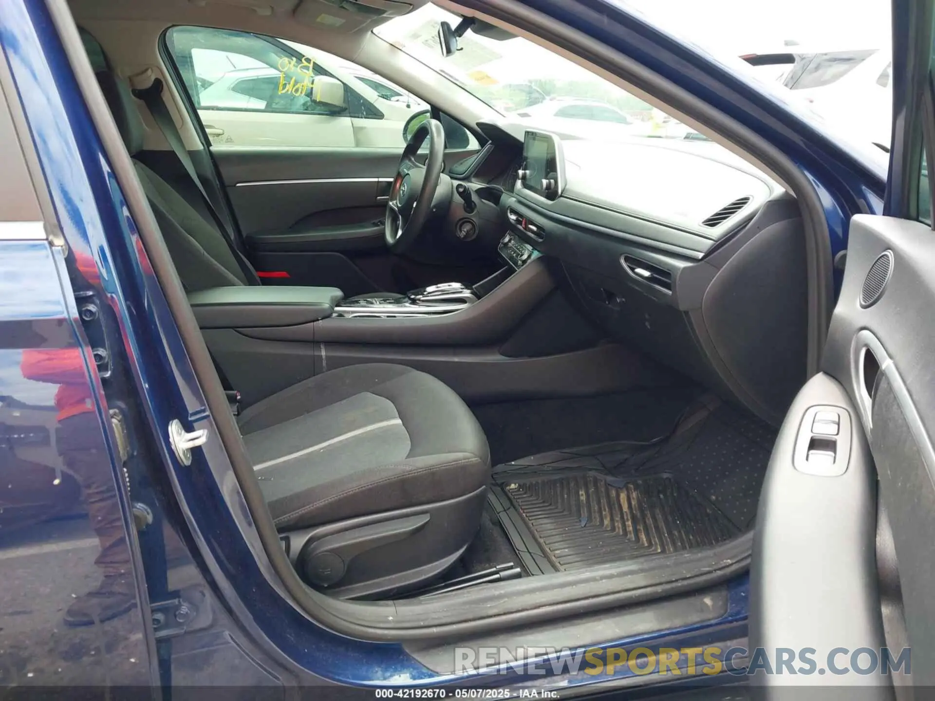 5 Photograph of a damaged car 5NPEG4JA0MH074639 HYUNDAI SONATA 2021