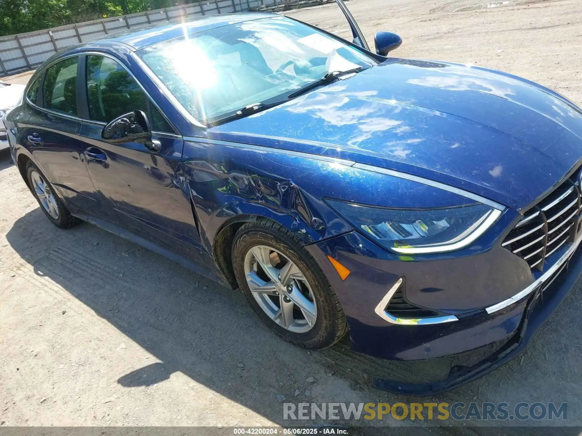 12 Photograph of a damaged car 5NPEG4JA0MH074995 HYUNDAI SONATA 2021