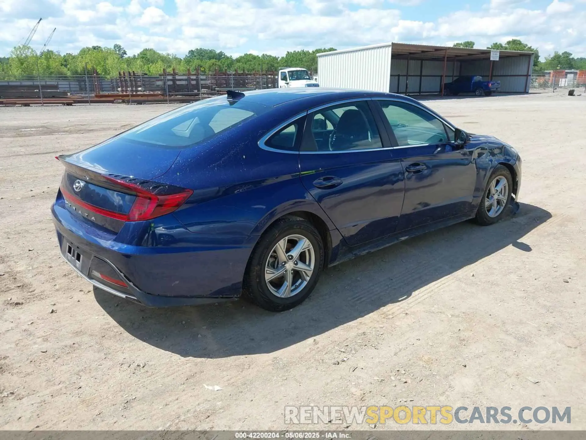 4 Photograph of a damaged car 5NPEG4JA0MH074995 HYUNDAI SONATA 2021