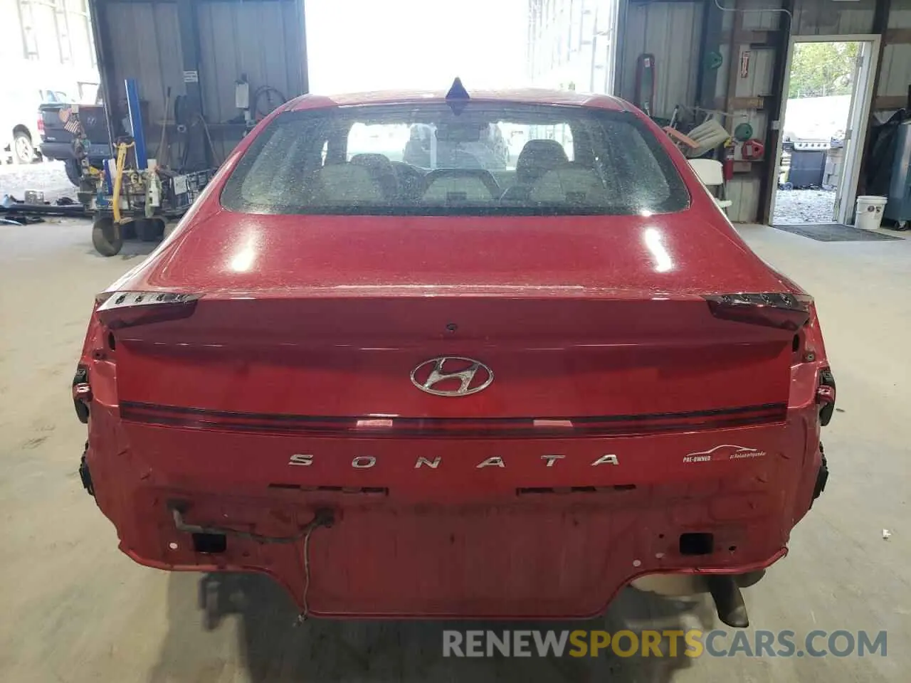 6 Photograph of a damaged car 5NPEG4JA0MH079226 HYUNDAI SONATA 2021