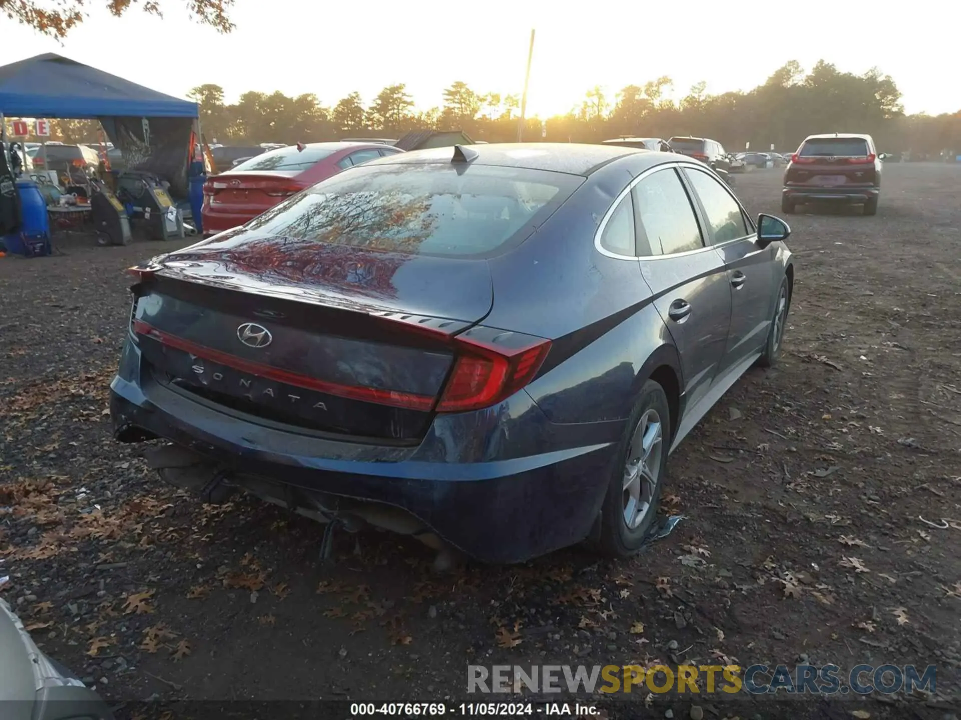 4 Photograph of a damaged car 5NPEG4JA0MH083423 HYUNDAI SONATA 2021