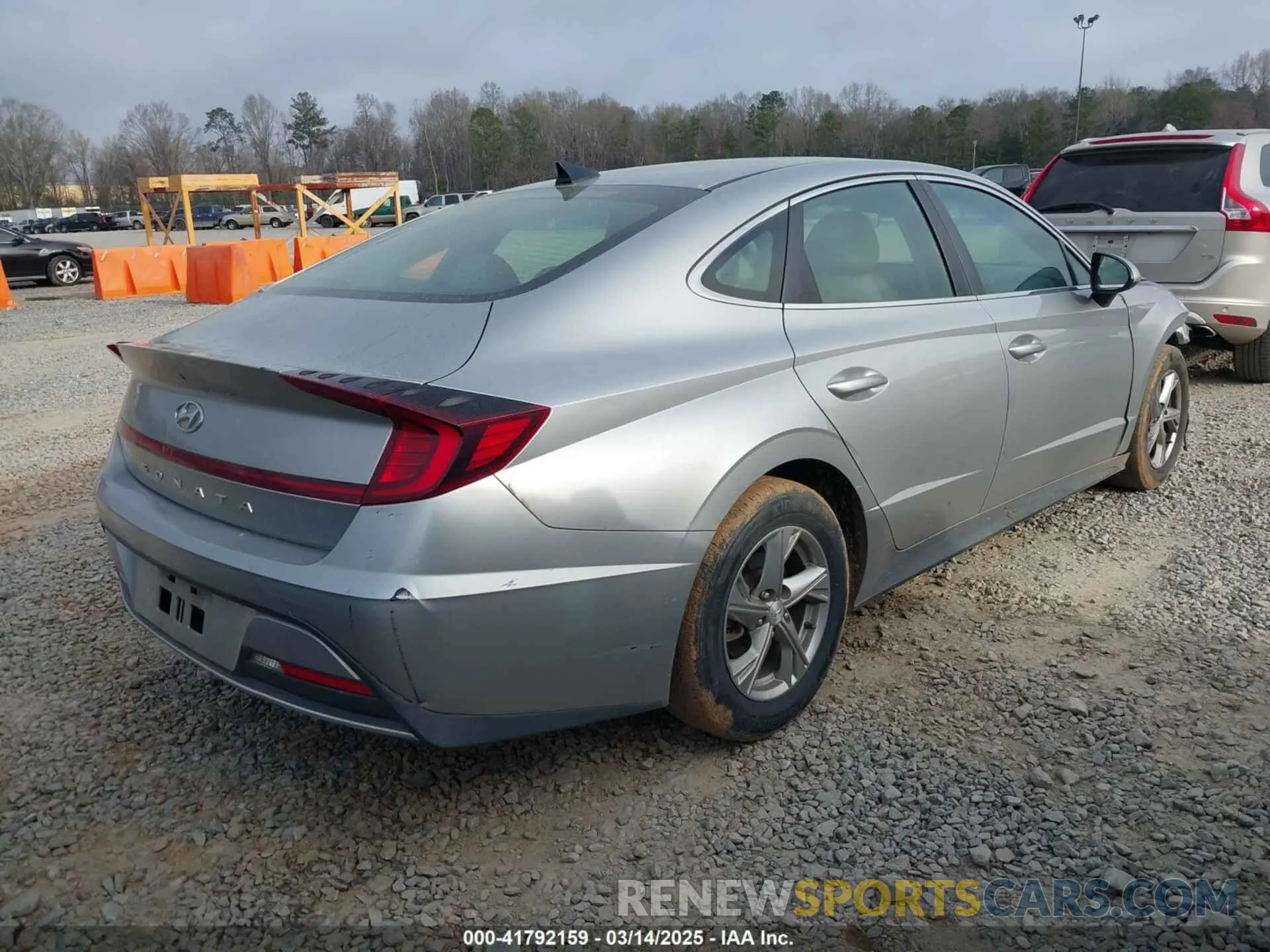 4 Photograph of a damaged car 5NPEG4JA0MH108871 HYUNDAI SONATA 2021