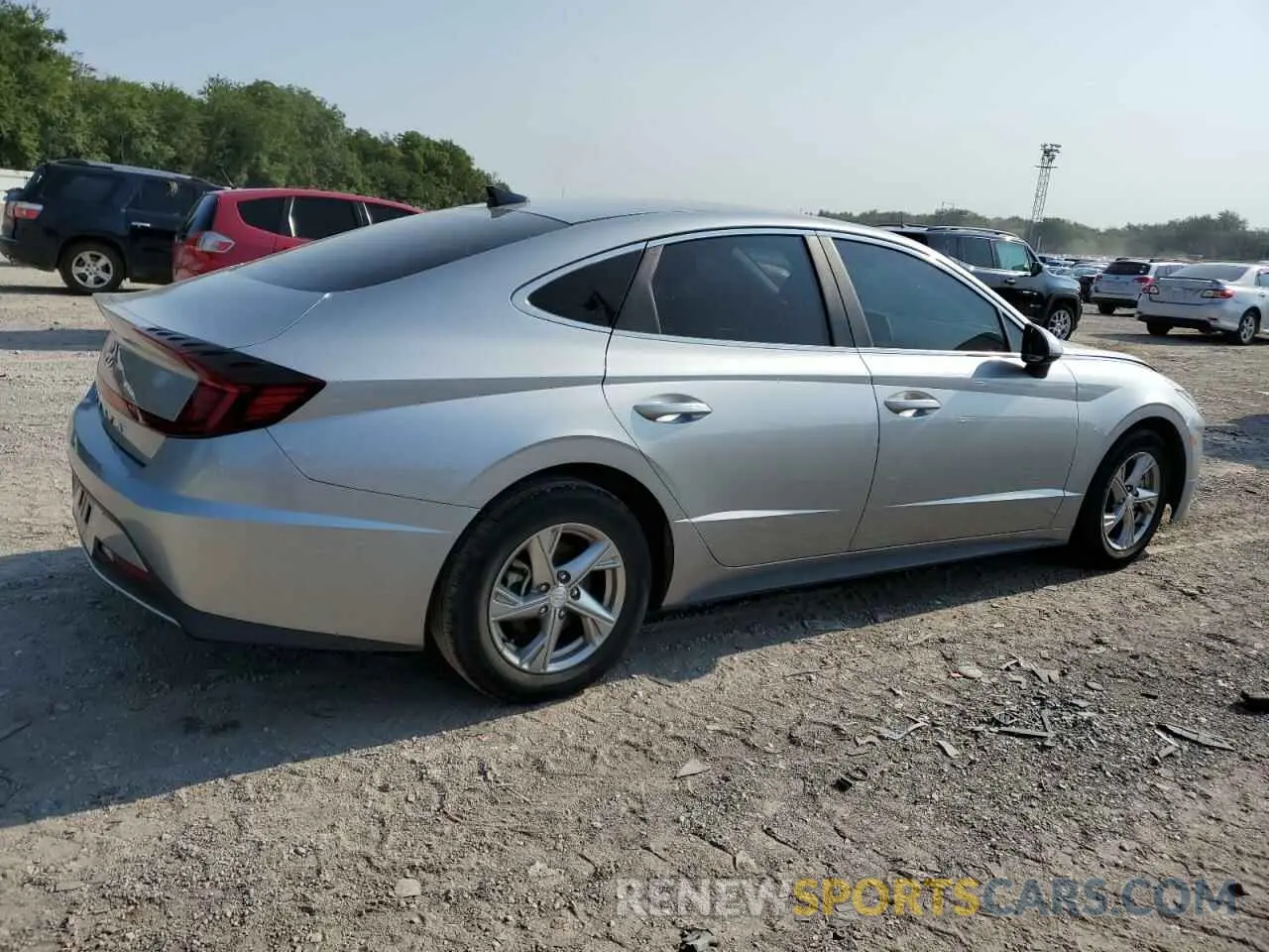 3 Photograph of a damaged car 5NPEG4JA0MH111690 HYUNDAI SONATA 2021