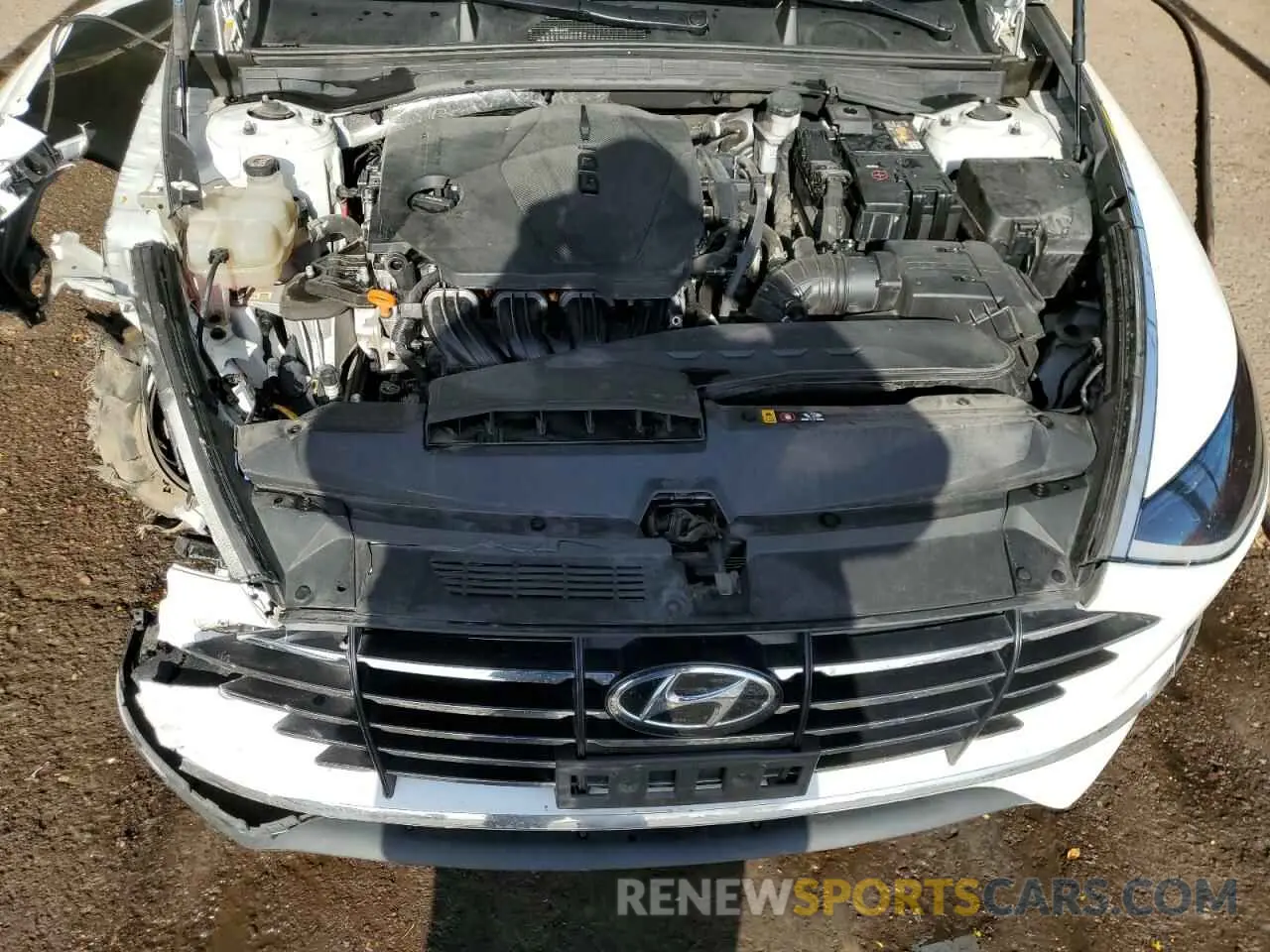 11 Photograph of a damaged car 5NPEG4JA0MH128134 HYUNDAI SONATA 2021