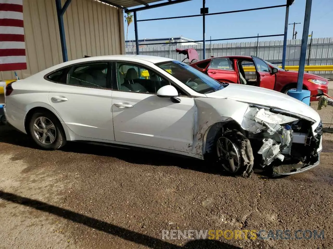 4 Photograph of a damaged car 5NPEG4JA0MH128134 HYUNDAI SONATA 2021