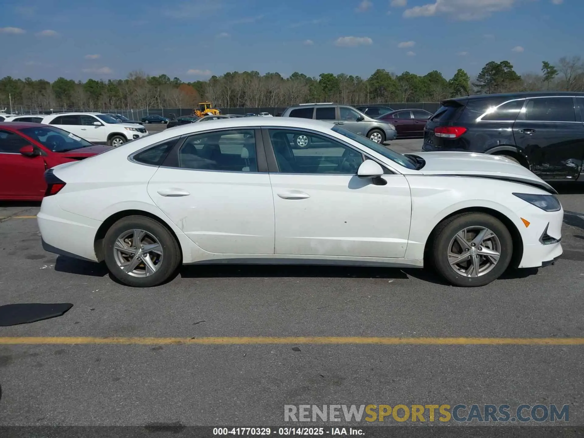 13 Photograph of a damaged car 5NPEG4JA0MH131311 HYUNDAI SONATA 2021