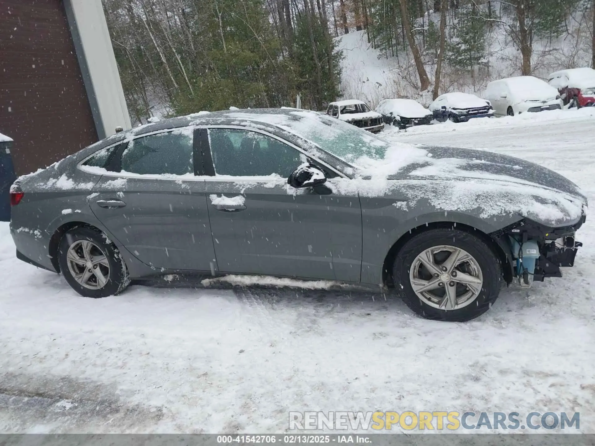 13 Photograph of a damaged car 5NPEG4JA1MH069675 HYUNDAI SONATA 2021