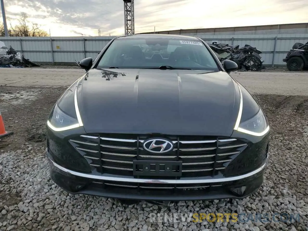 5 Photograph of a damaged car 5NPEG4JA1MH071586 HYUNDAI SONATA 2021