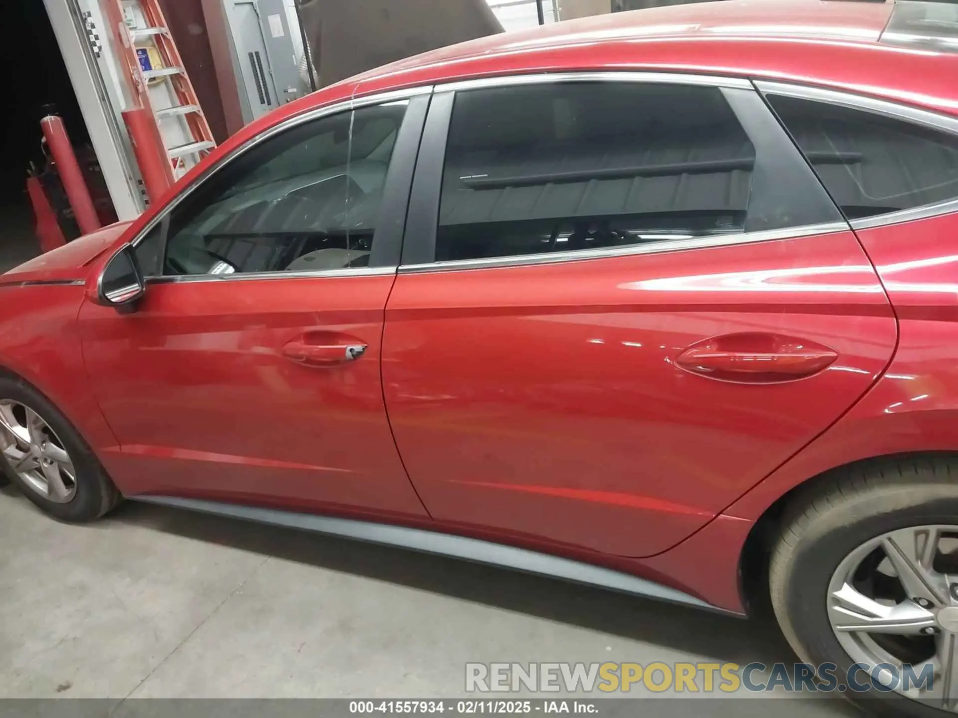 15 Photograph of a damaged car 5NPEG4JA1MH080644 HYUNDAI SONATA 2021