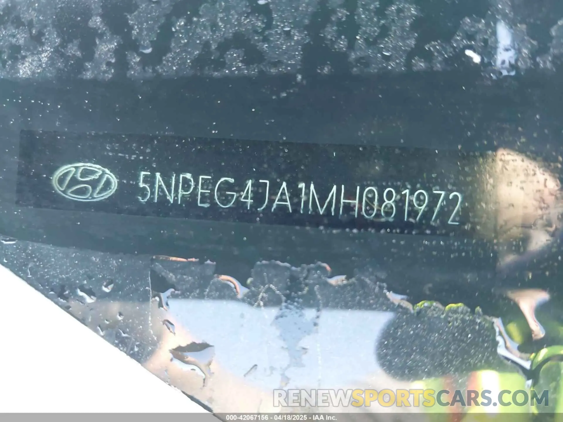 17 Photograph of a damaged car 5NPEG4JA1MH081972 HYUNDAI SONATA 2021