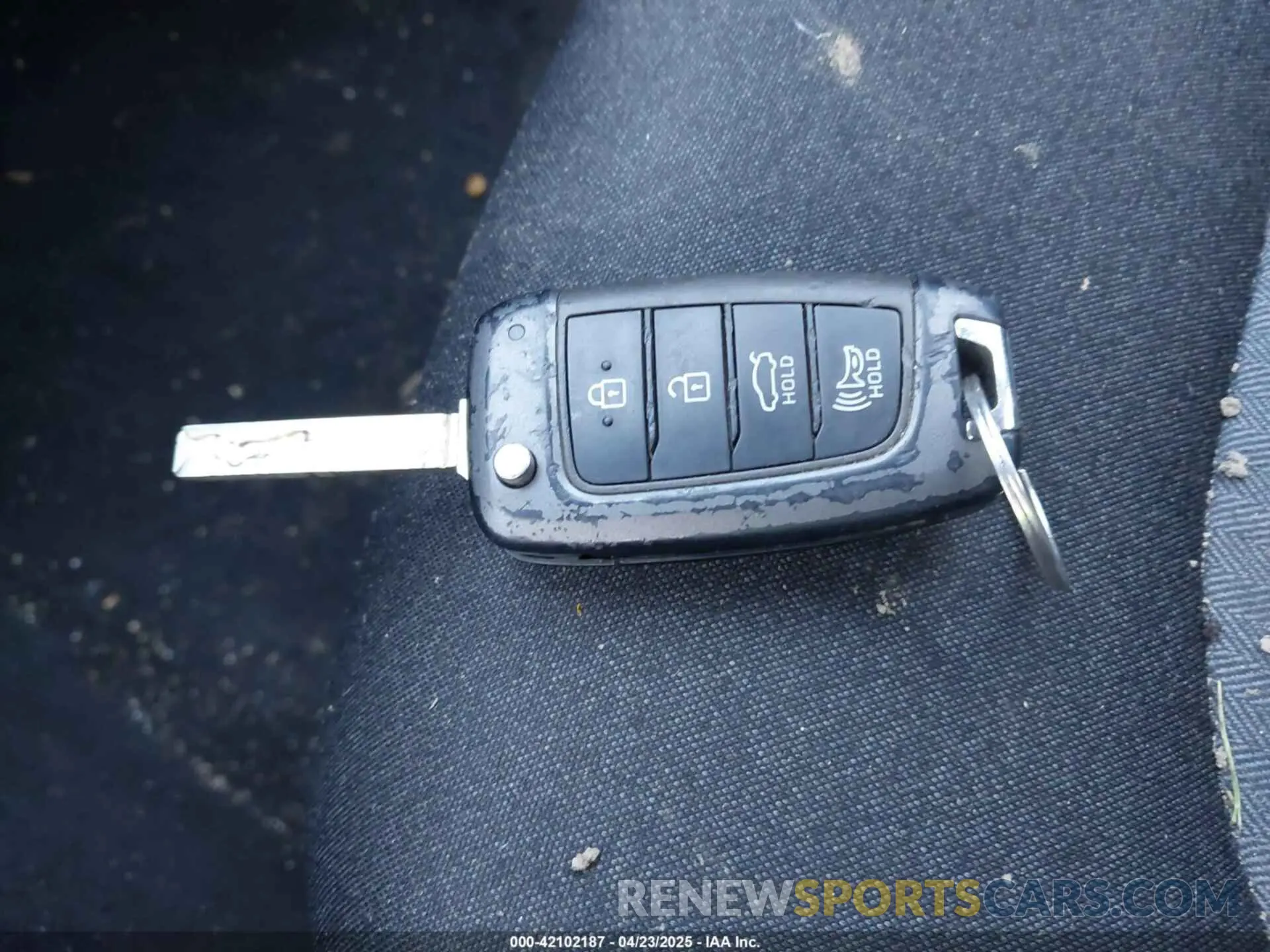 11 Photograph of a damaged car 5NPEG4JA1MH109561 HYUNDAI SONATA 2021