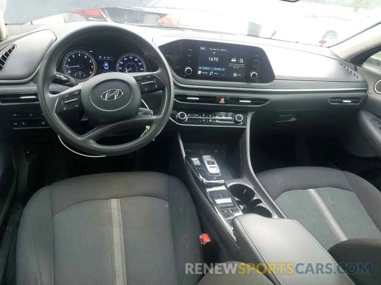 8 Photograph of a damaged car 5NPEG4JA1MH119734 HYUNDAI SONATA 2021