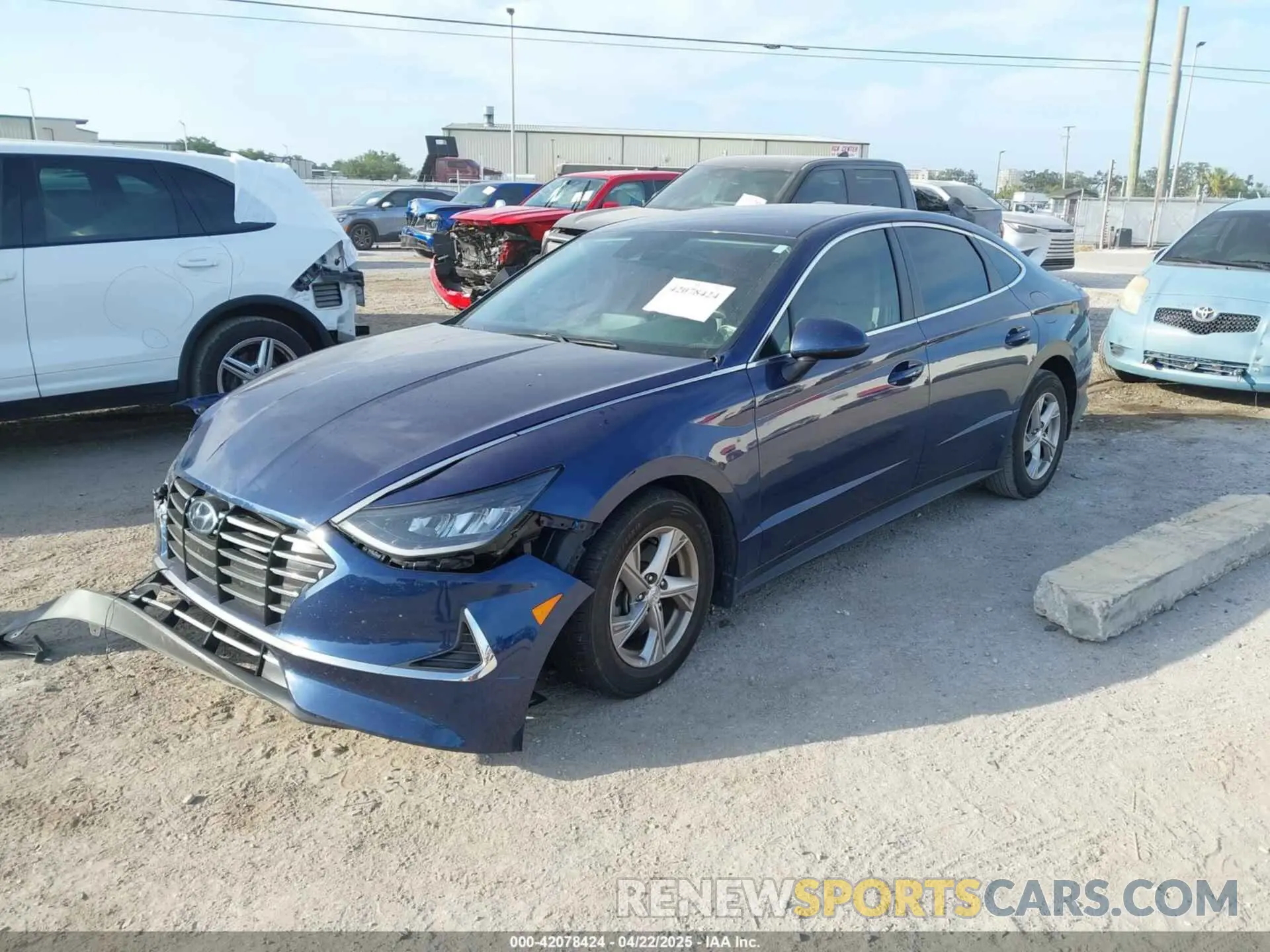 2 Photograph of a damaged car 5NPEG4JA1MH124013 HYUNDAI SONATA 2021