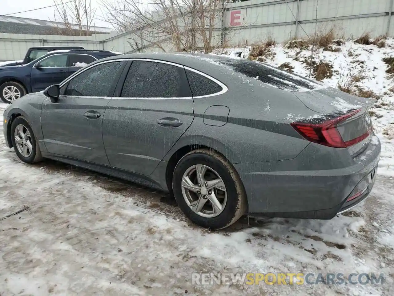 2 Photograph of a damaged car 5NPEG4JA2MH066302 HYUNDAI SONATA 2021