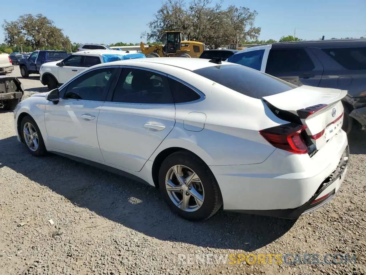 2 Photograph of a damaged car 5NPEG4JA2MH071323 HYUNDAI SONATA 2021
