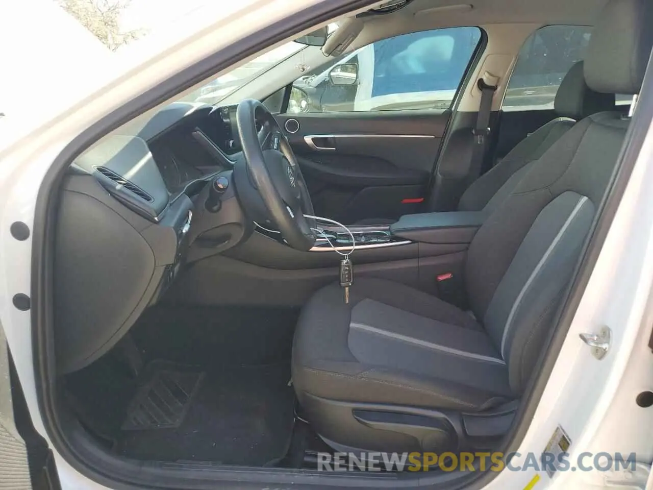 7 Photograph of a damaged car 5NPEG4JA2MH071323 HYUNDAI SONATA 2021