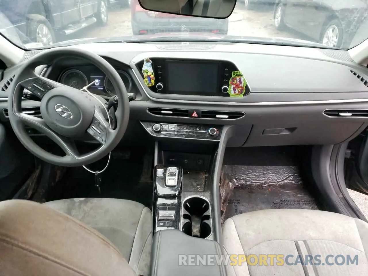 8 Photograph of a damaged car 5NPEG4JA2MH074156 HYUNDAI SONATA 2021