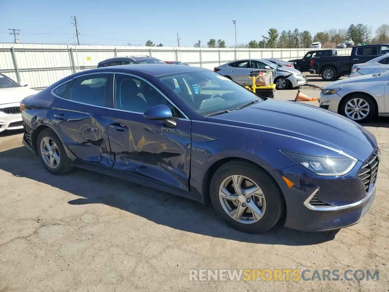 4 Photograph of a damaged car 5NPEG4JA2MH075436 HYUNDAI SONATA 2021