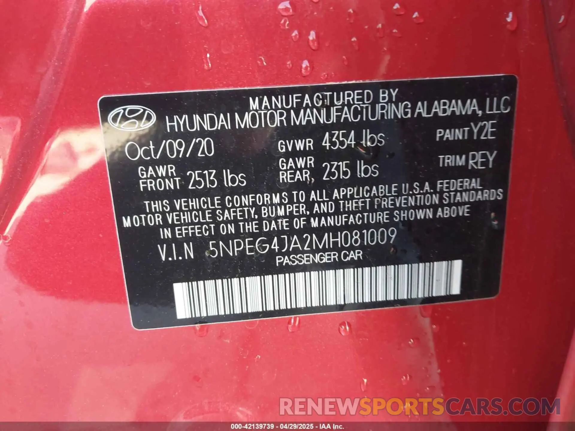 9 Photograph of a damaged car 5NPEG4JA2MH081009 HYUNDAI SONATA 2021