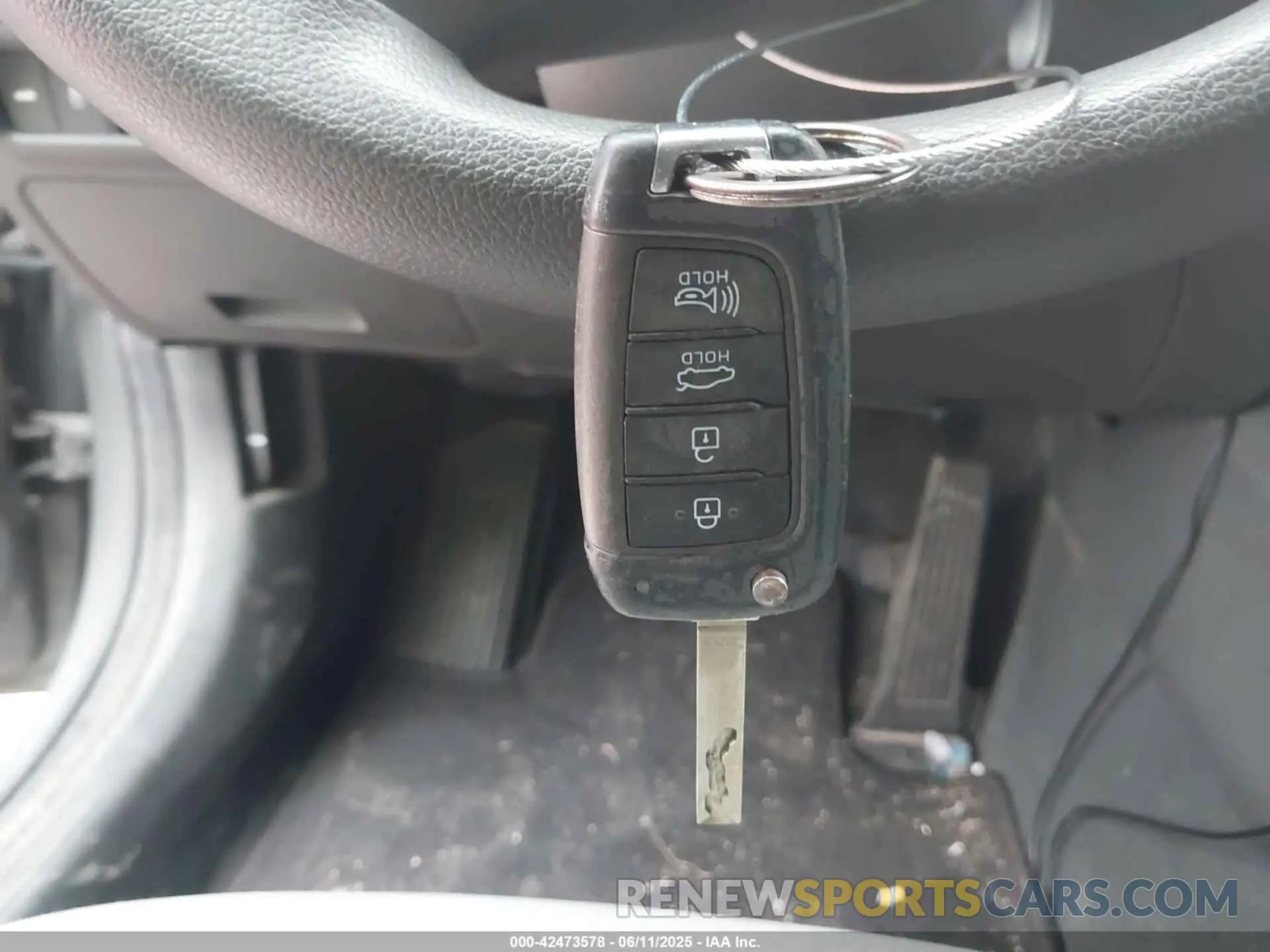 11 Photograph of a damaged car 5NPEG4JA2MH103882 HYUNDAI SONATA 2021