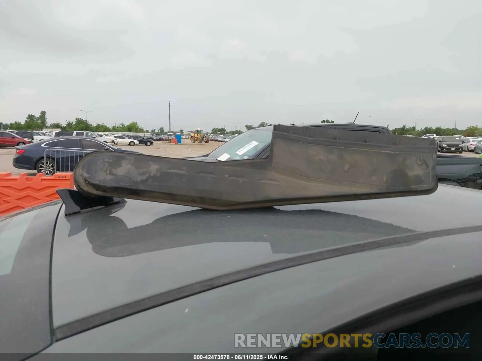 12 Photograph of a damaged car 5NPEG4JA2MH103882 HYUNDAI SONATA 2021
