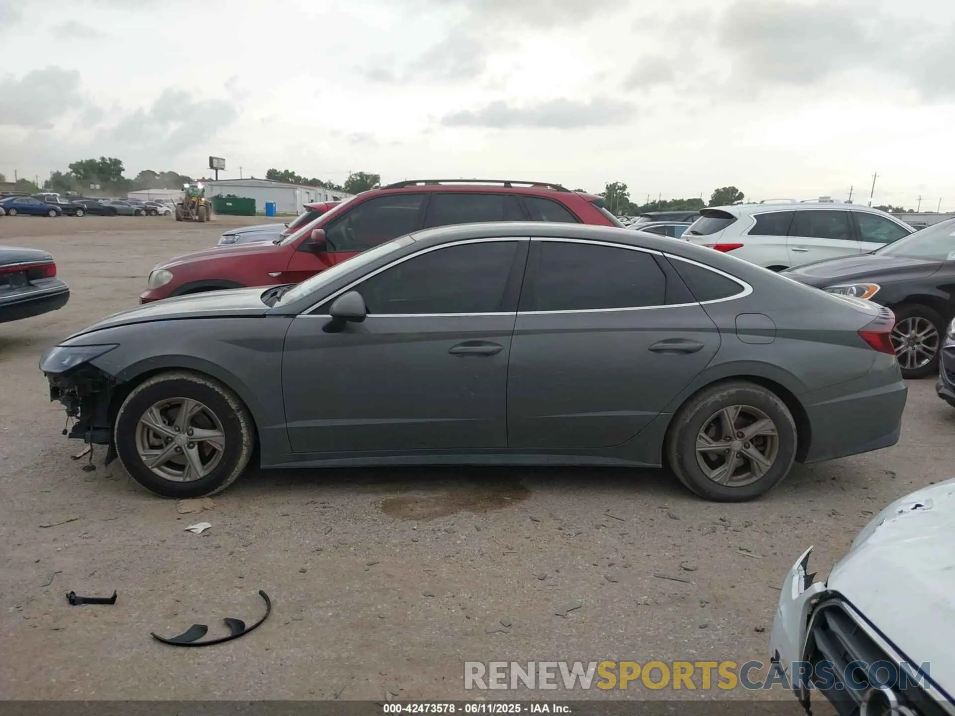 15 Photograph of a damaged car 5NPEG4JA2MH103882 HYUNDAI SONATA 2021