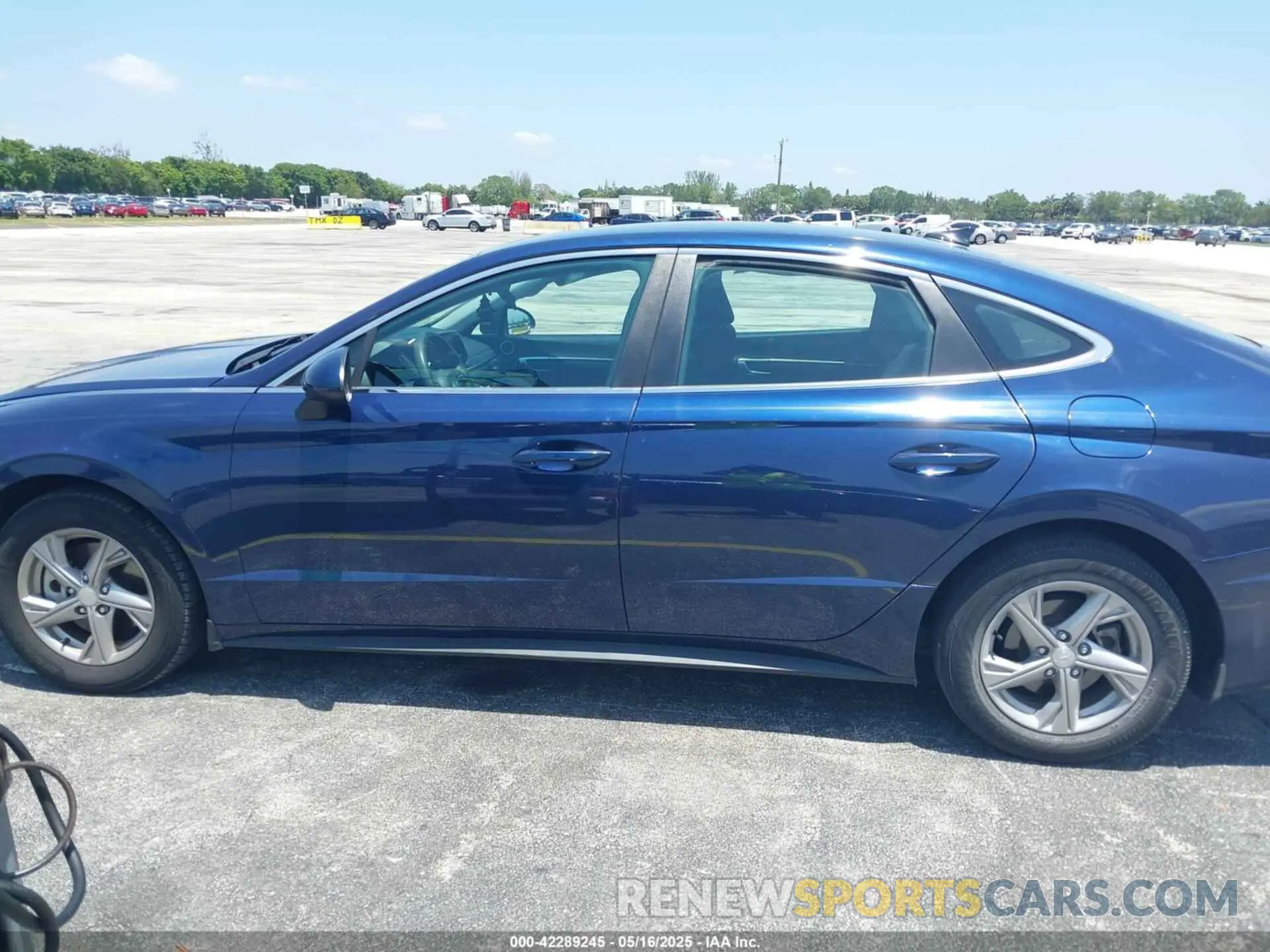 15 Photograph of a damaged car 5NPEG4JA2MH122402 HYUNDAI SONATA 2021