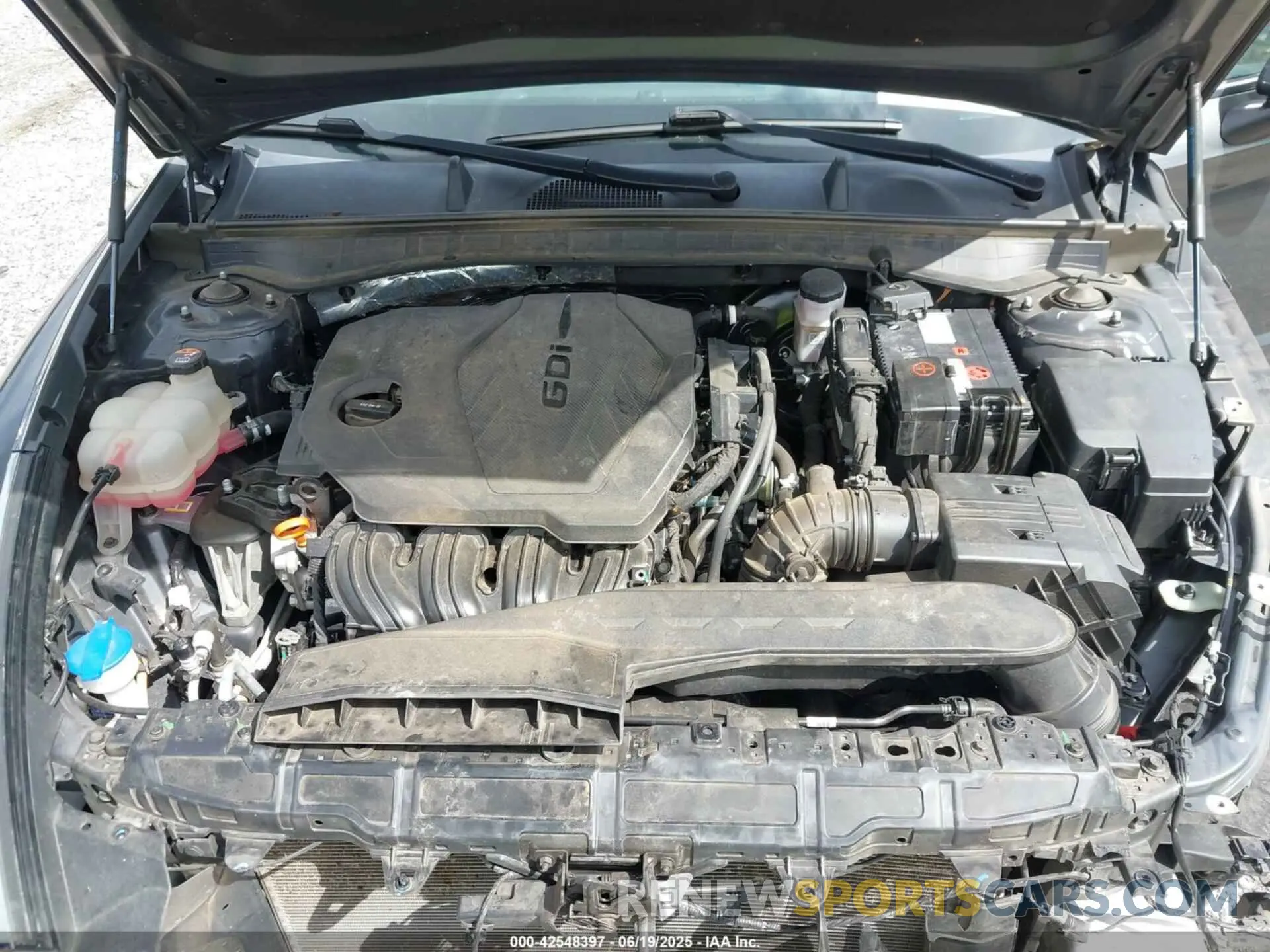 10 Photograph of a damaged car 5NPEG4JA2MH124442 HYUNDAI SONATA 2021