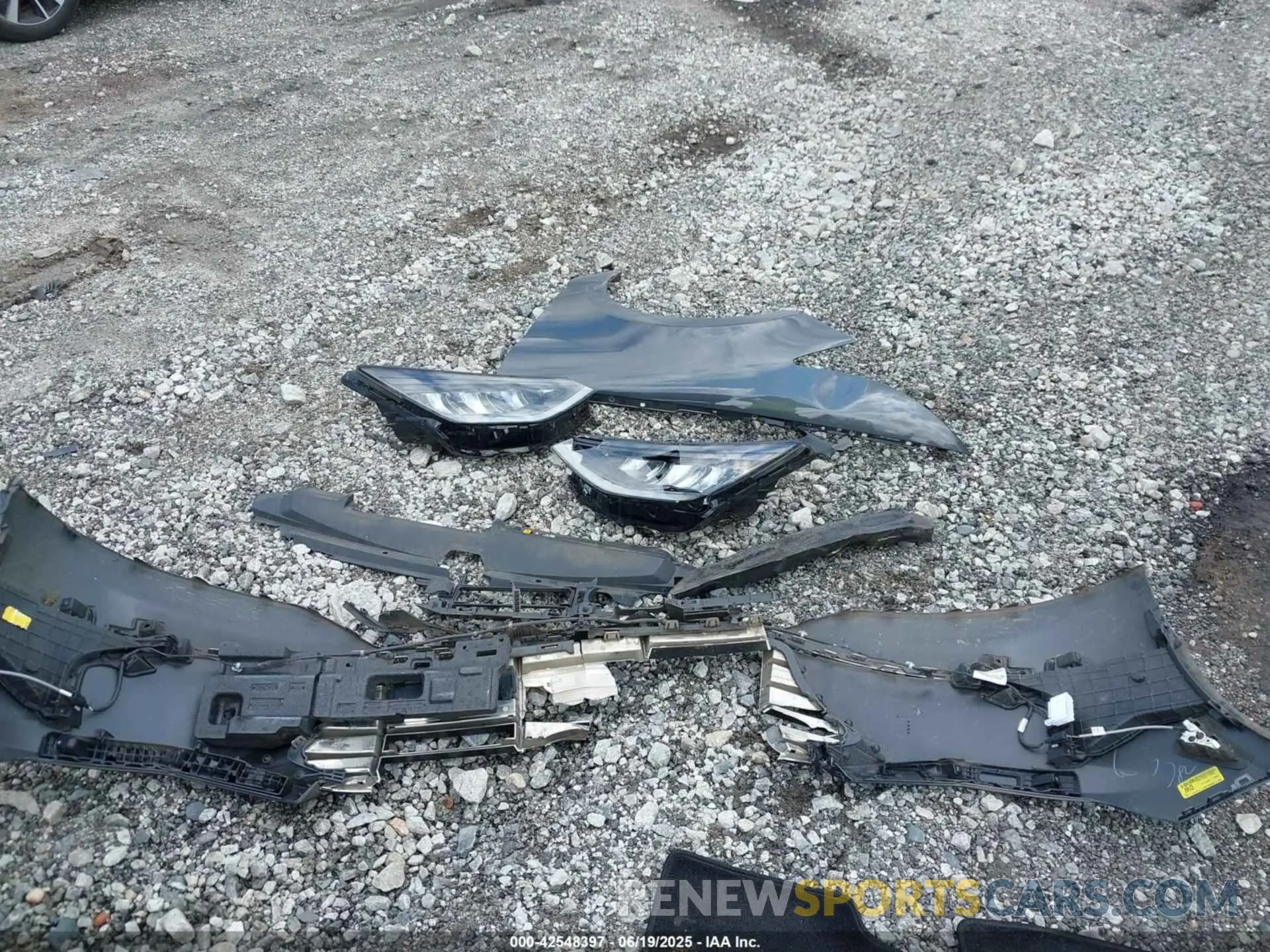 12 Photograph of a damaged car 5NPEG4JA2MH124442 HYUNDAI SONATA 2021
