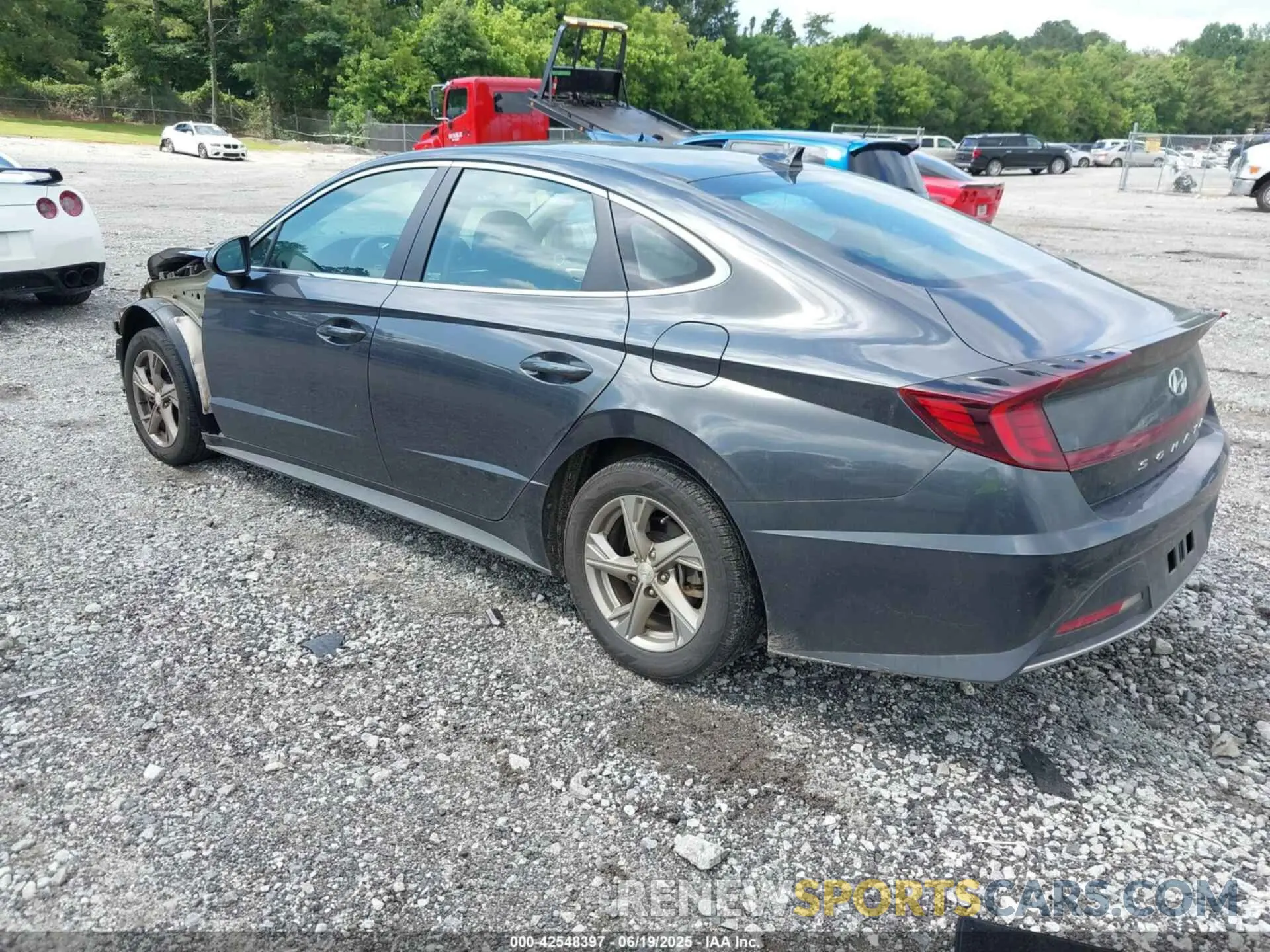 3 Photograph of a damaged car 5NPEG4JA2MH124442 HYUNDAI SONATA 2021