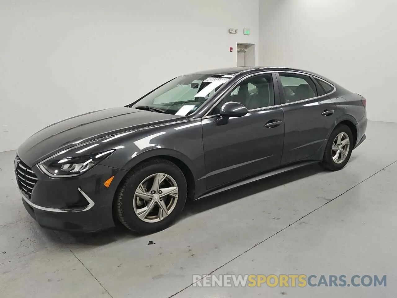 1 Photograph of a damaged car 5NPEG4JA2MH125381 HYUNDAI SONATA 2021