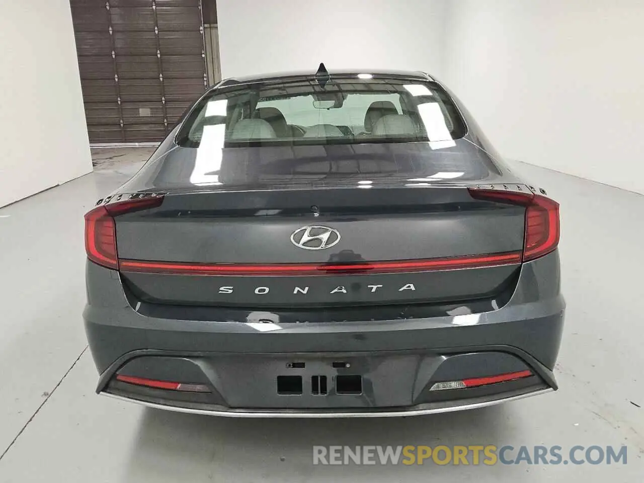 6 Photograph of a damaged car 5NPEG4JA2MH125381 HYUNDAI SONATA 2021