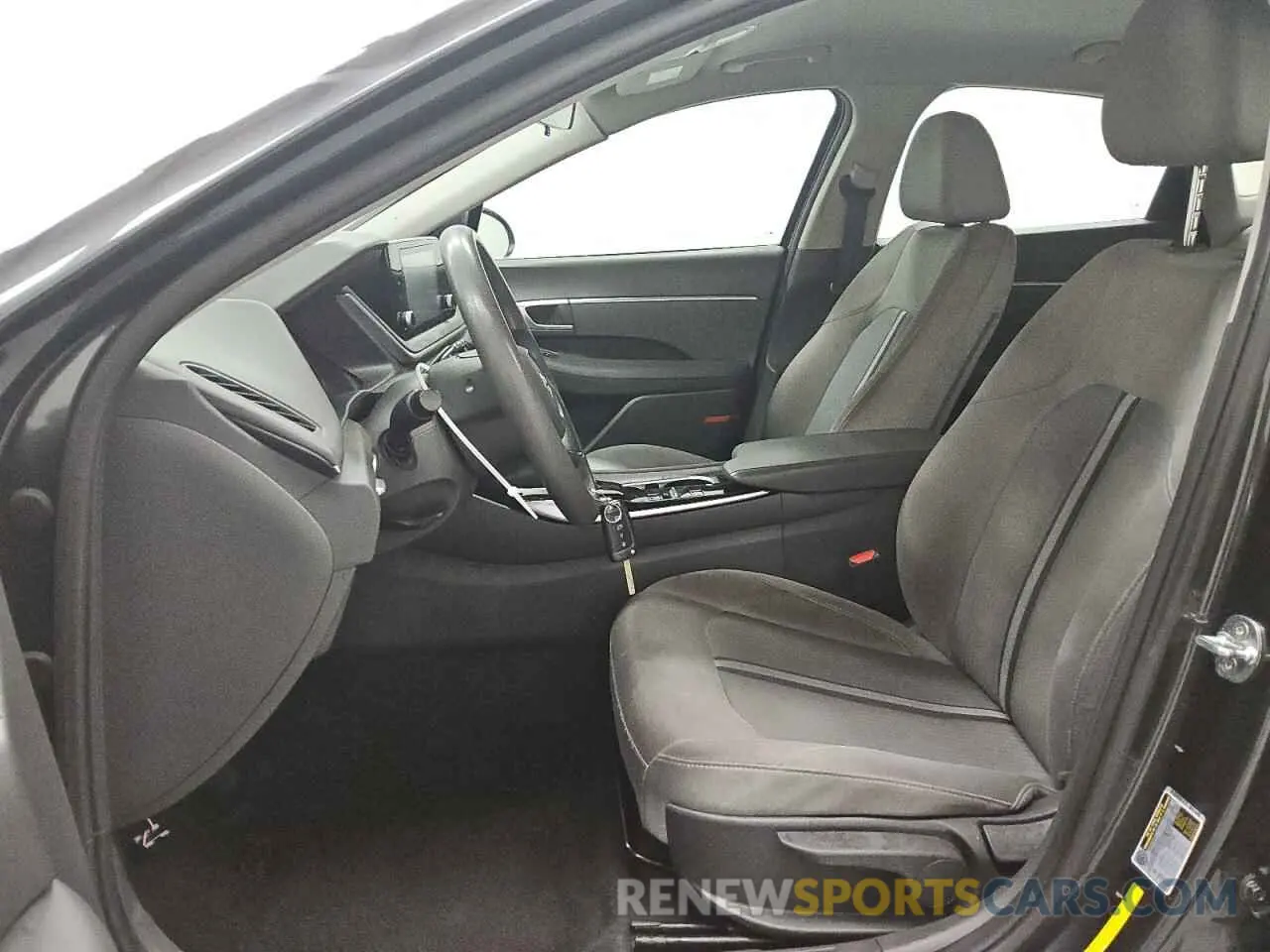 7 Photograph of a damaged car 5NPEG4JA2MH125381 HYUNDAI SONATA 2021