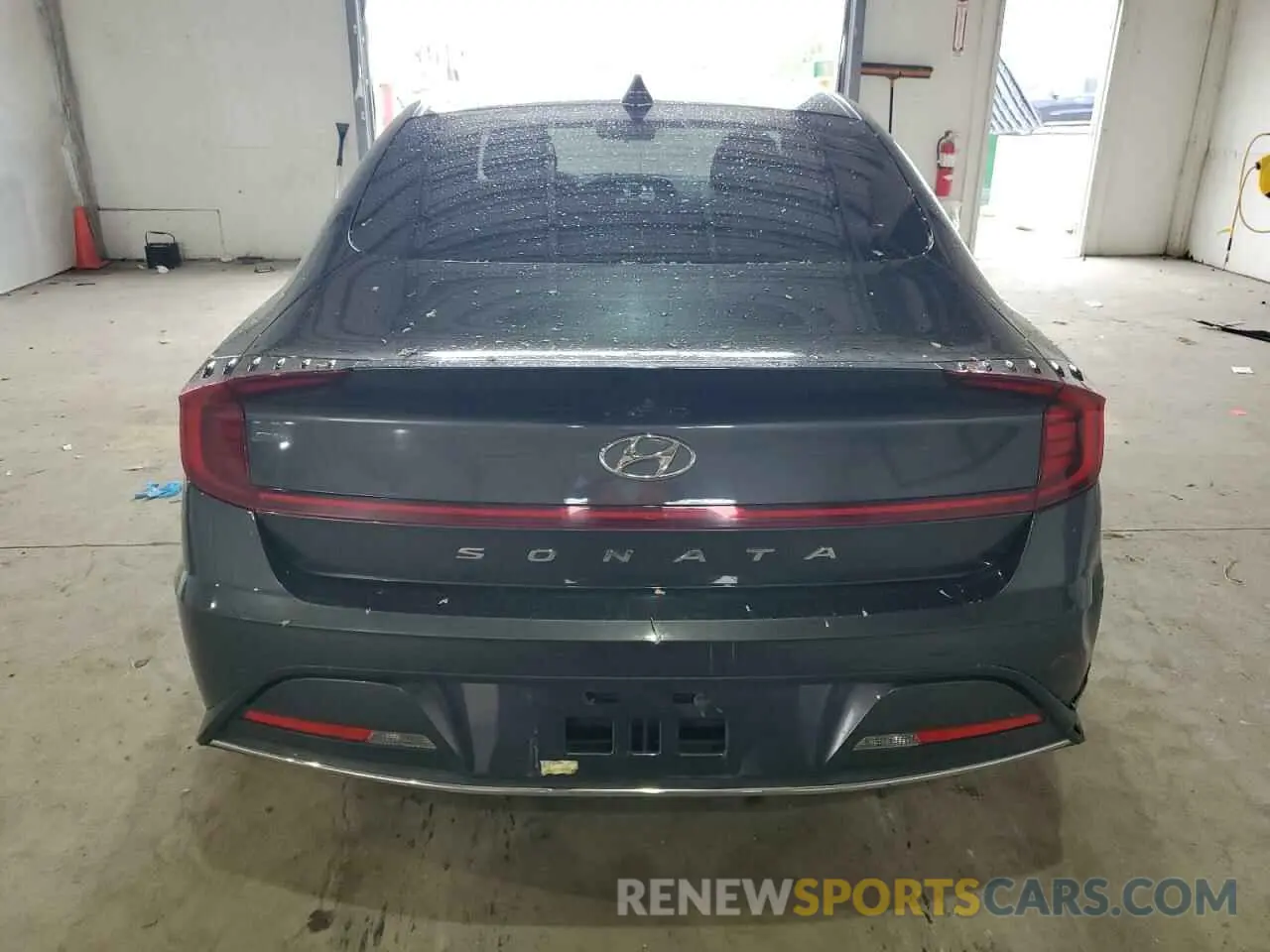 6 Photograph of a damaged car 5NPEG4JA3MH079852 HYUNDAI SONATA 2021