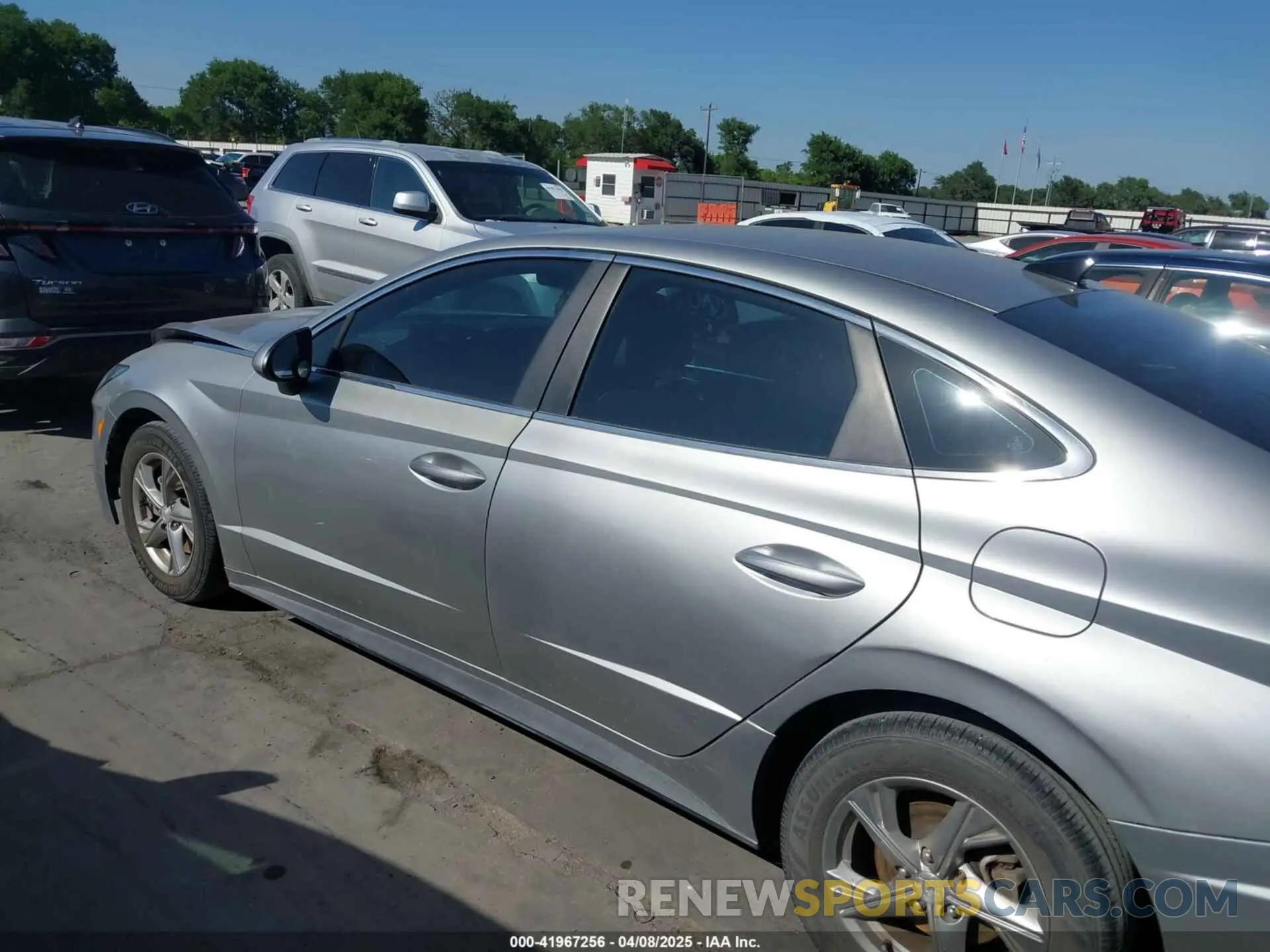 14 Photograph of a damaged car 5NPEG4JA3MH093735 HYUNDAI SONATA 2021