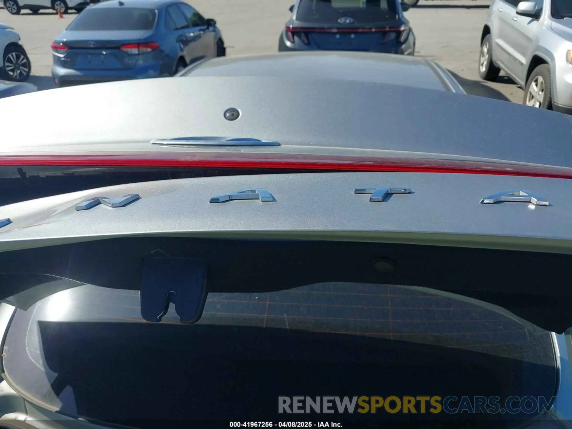 18 Photograph of a damaged car 5NPEG4JA3MH093735 HYUNDAI SONATA 2021