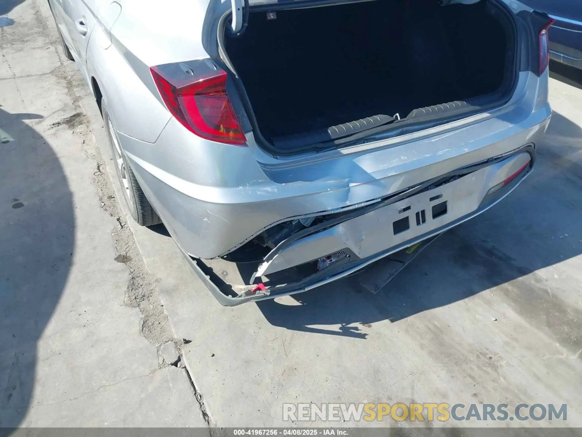 6 Photograph of a damaged car 5NPEG4JA3MH093735 HYUNDAI SONATA 2021