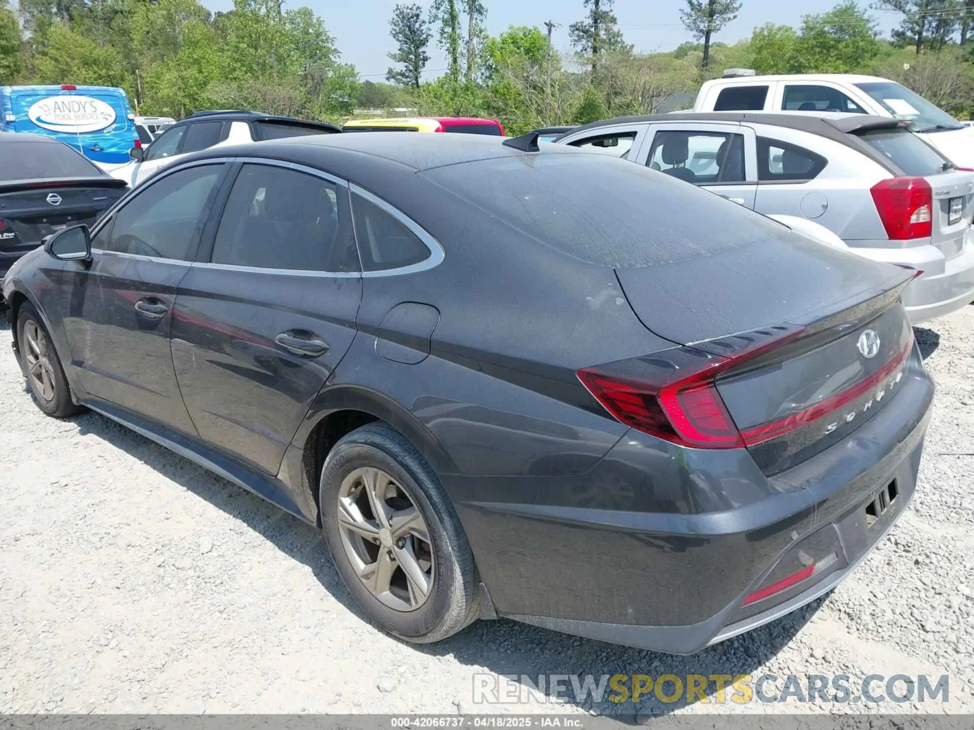 13 Photograph of a damaged car 5NPEG4JA3MH117824 HYUNDAI SONATA 2021