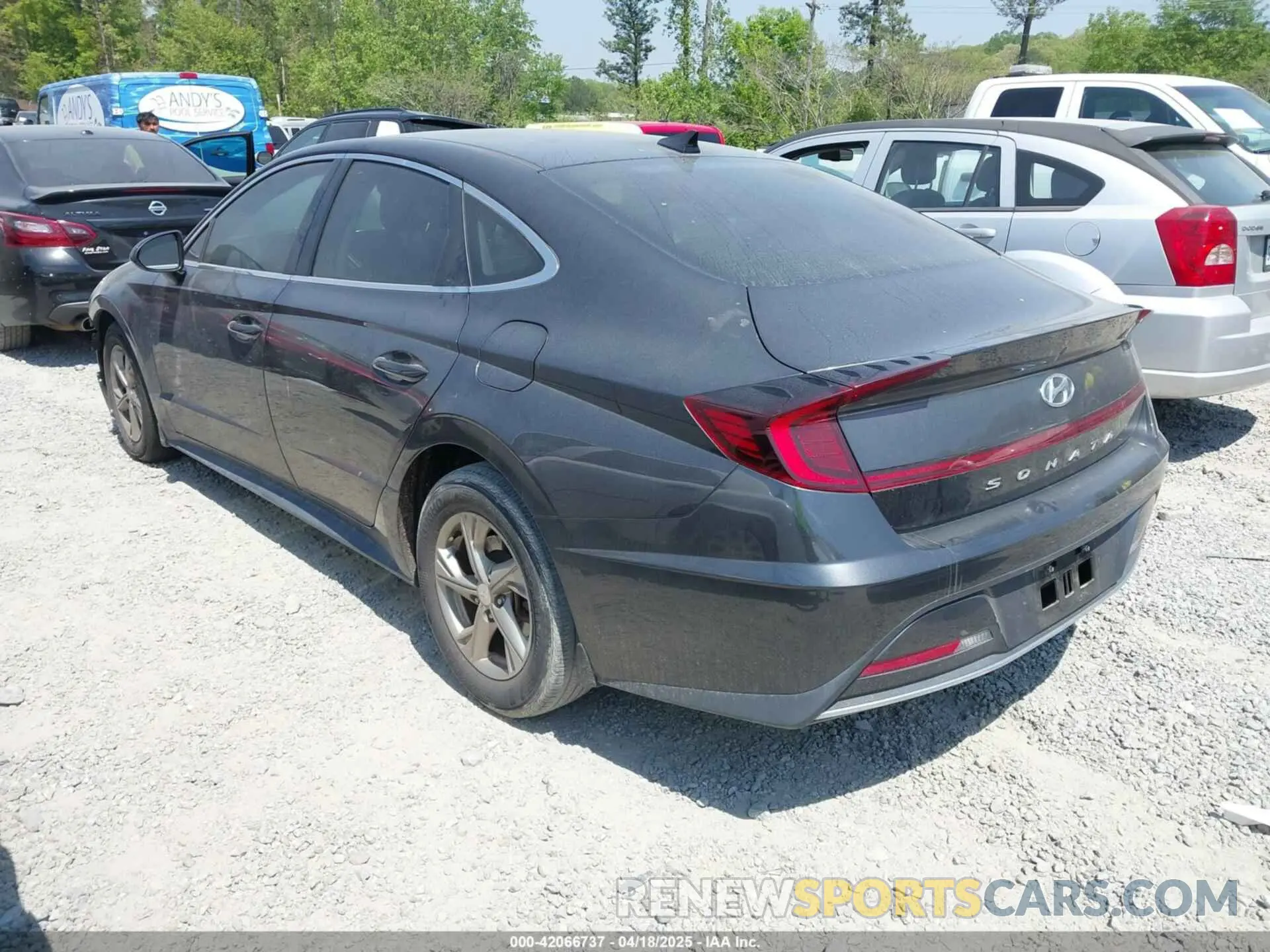 3 Photograph of a damaged car 5NPEG4JA3MH117824 HYUNDAI SONATA 2021