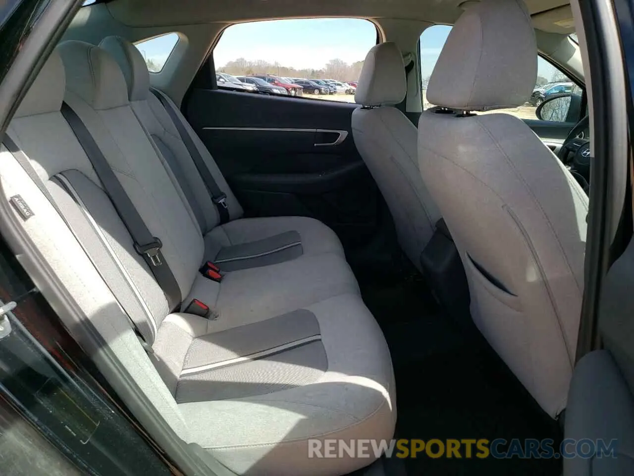 10 Photograph of a damaged car 5NPEG4JA3MH128337 HYUNDAI SONATA 2021
