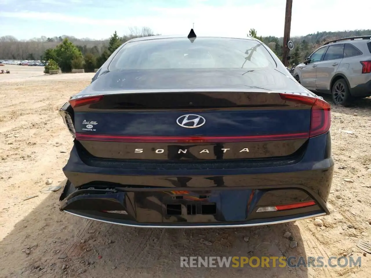 6 Photograph of a damaged car 5NPEG4JA3MH128337 HYUNDAI SONATA 2021