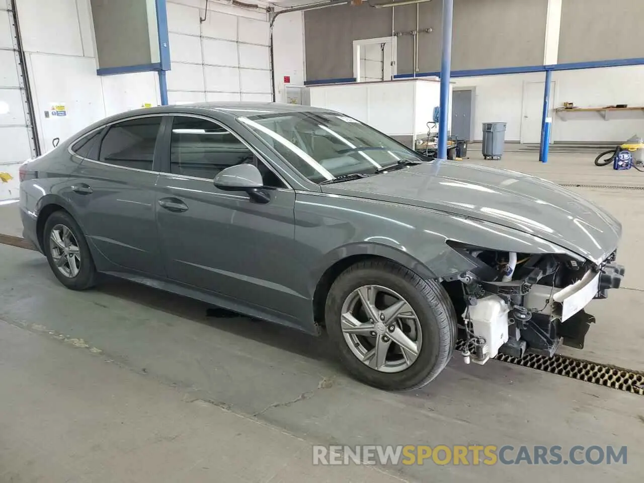4 Photograph of a damaged car 5NPEG4JA4MH066334 HYUNDAI SONATA 2021