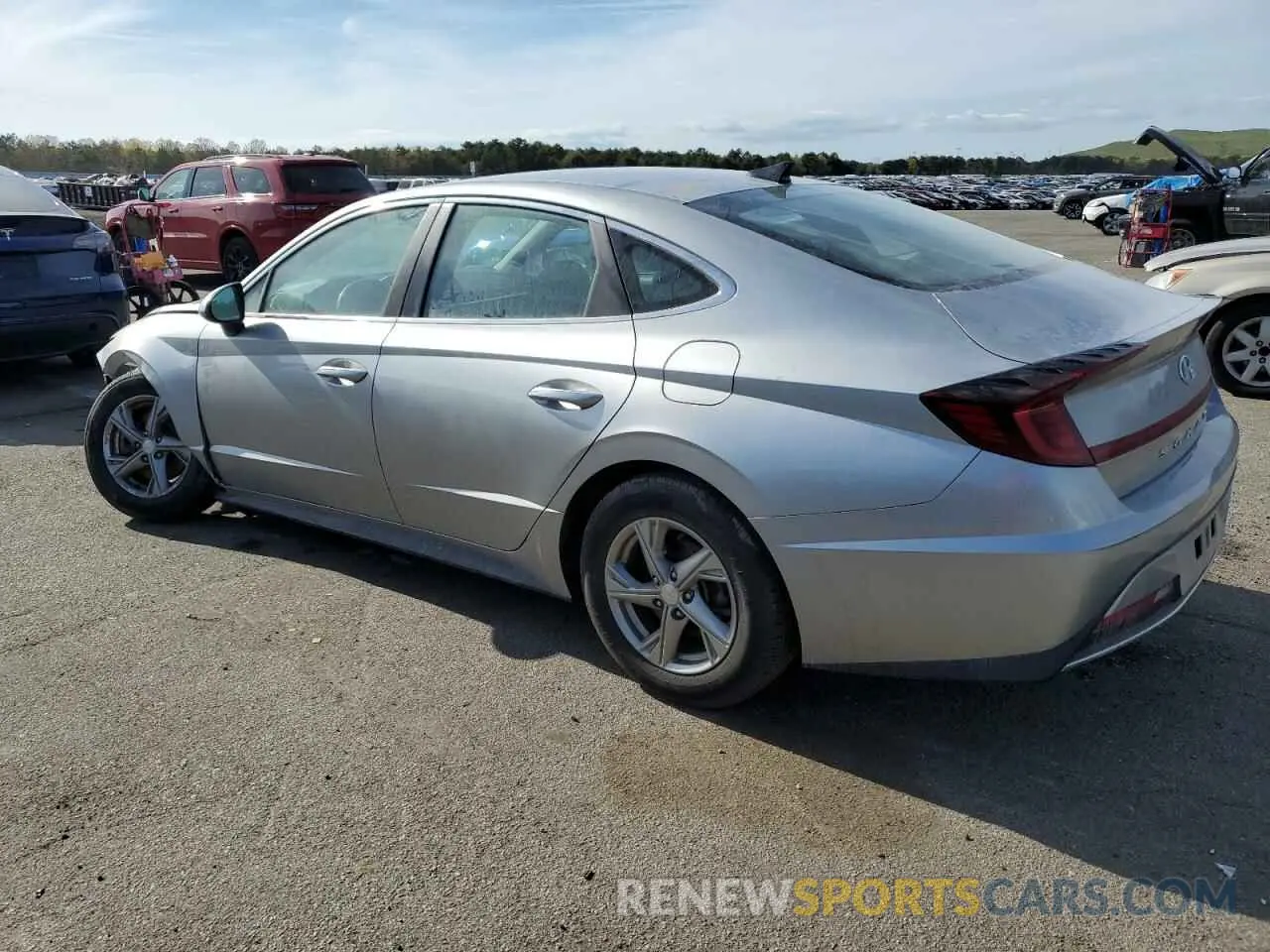 2 Photograph of a damaged car 5NPEG4JA4MH070836 HYUNDAI SONATA 2021