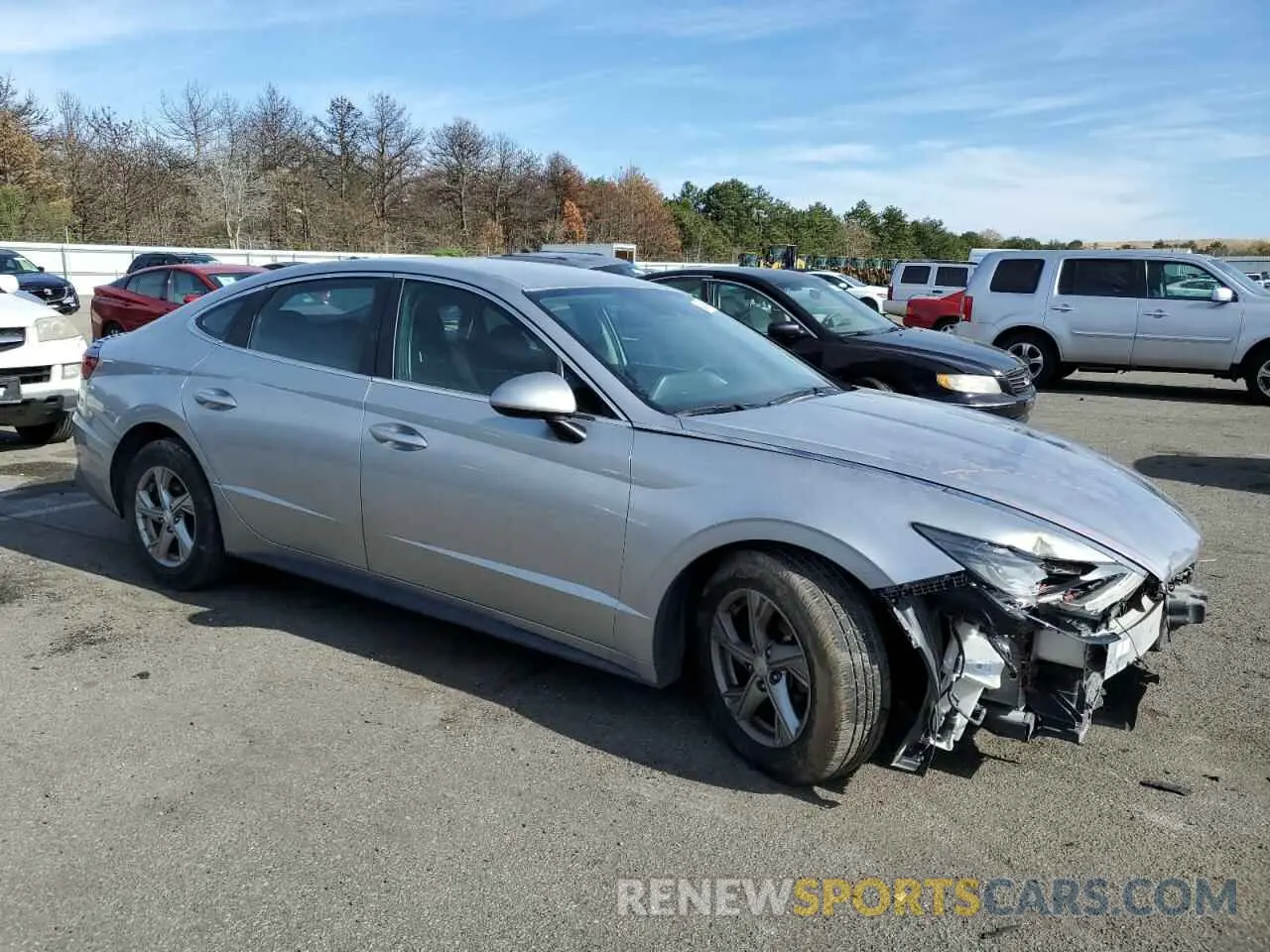 4 Photograph of a damaged car 5NPEG4JA4MH070836 HYUNDAI SONATA 2021
