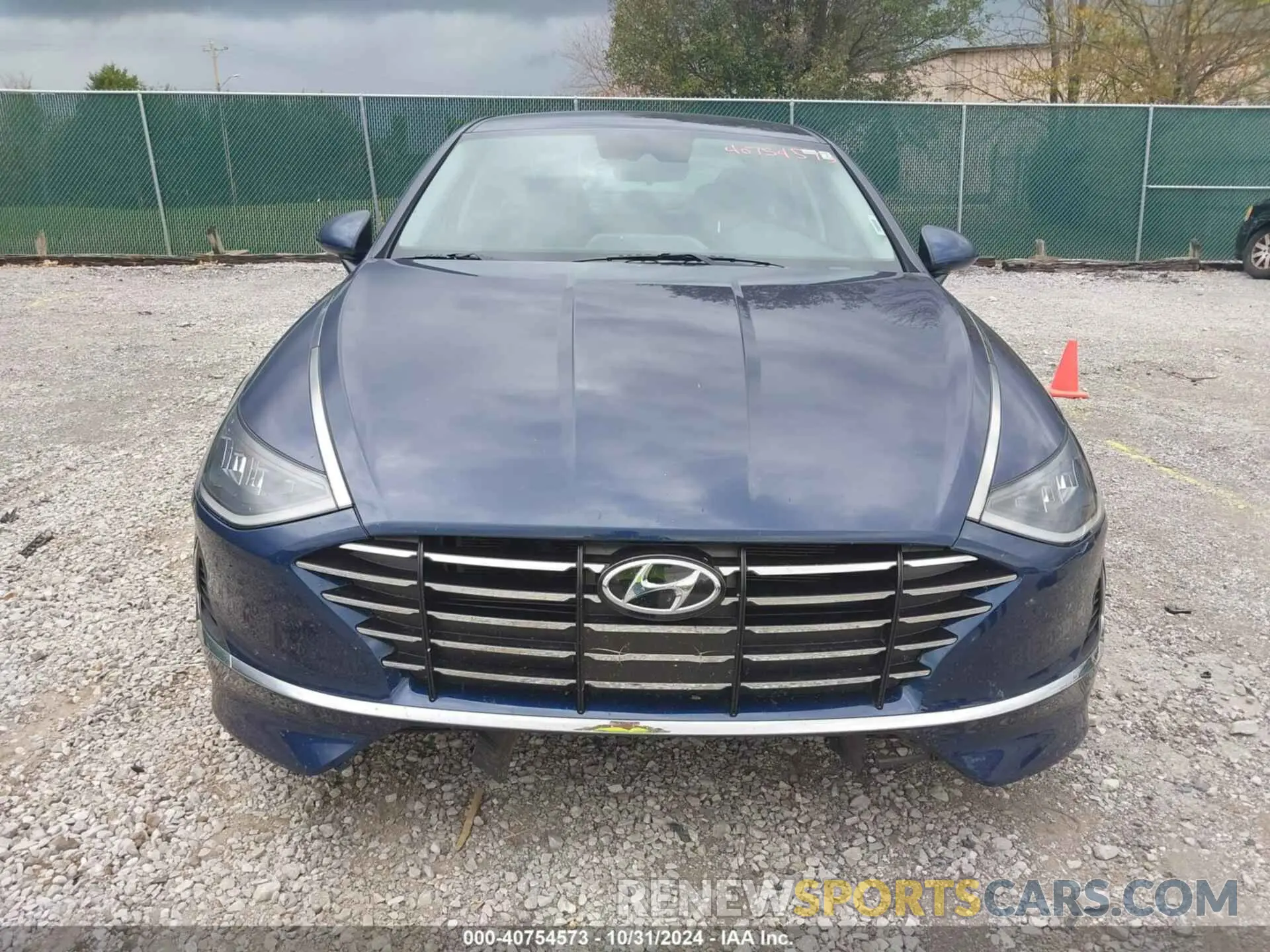 12 Photograph of a damaged car 5NPEG4JA4MH076636 HYUNDAI SONATA 2021