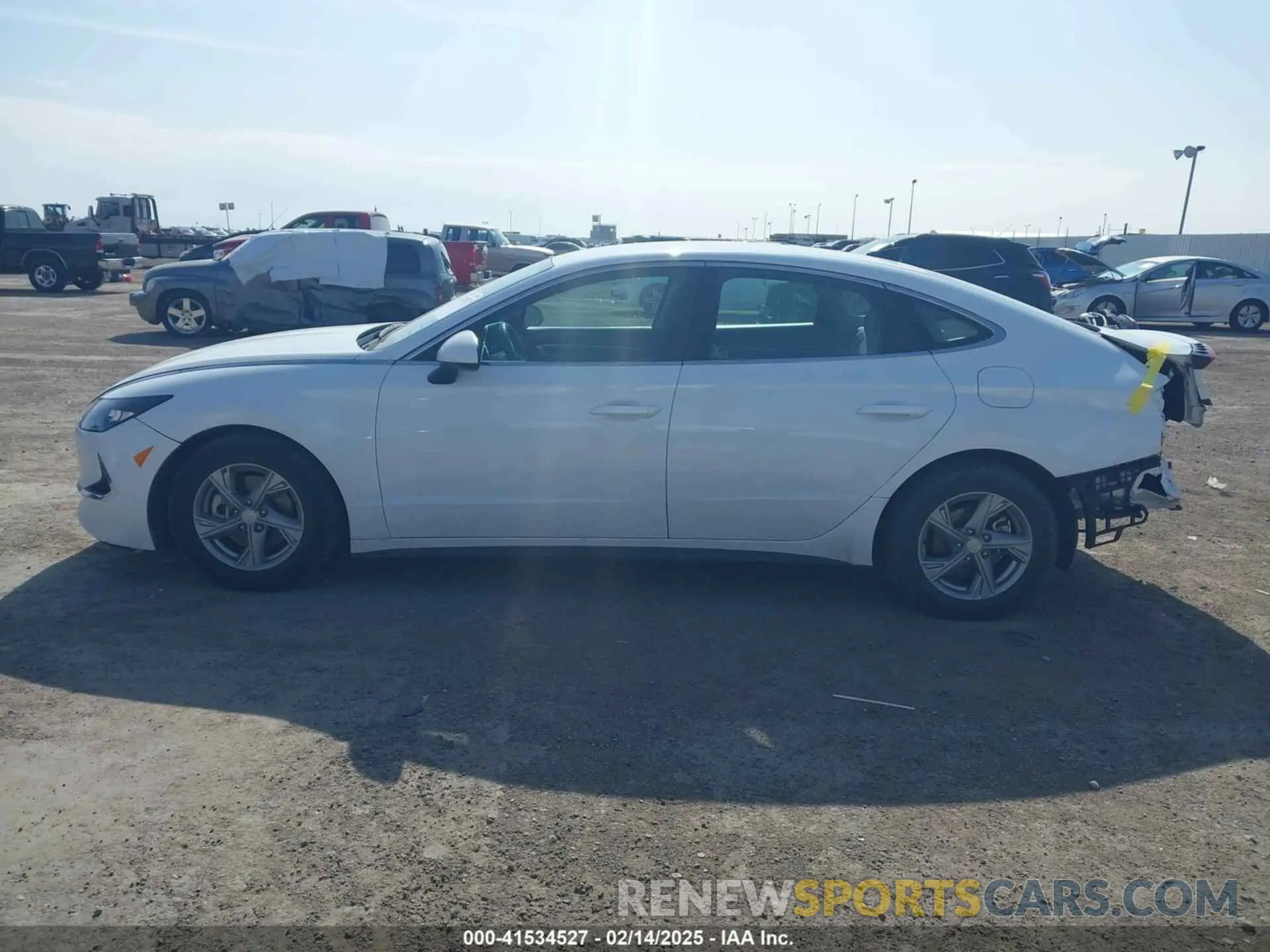 15 Photograph of a damaged car 5NPEG4JA4MH077141 HYUNDAI SONATA 2021