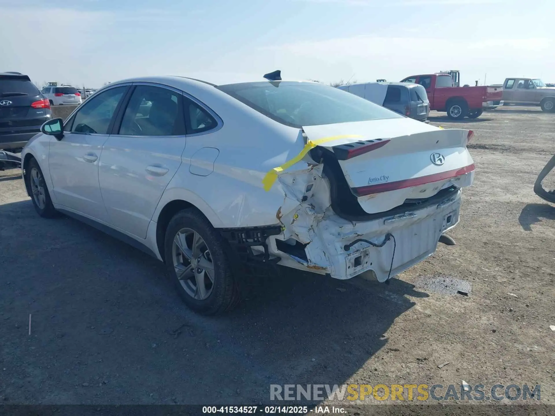 3 Photograph of a damaged car 5NPEG4JA4MH077141 HYUNDAI SONATA 2021