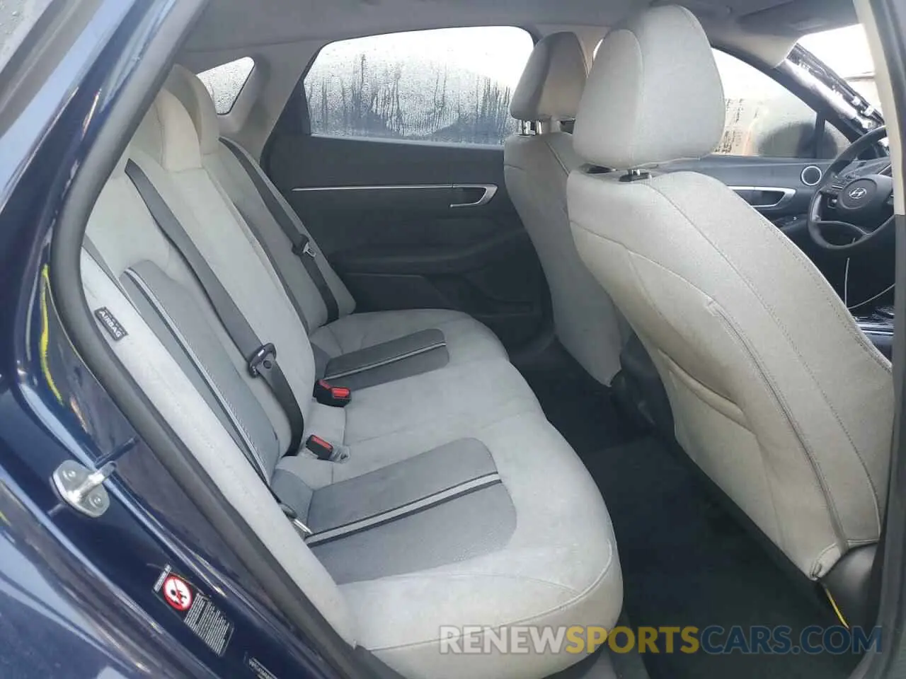 10 Photograph of a damaged car 5NPEG4JA4MH082758 HYUNDAI SONATA 2021