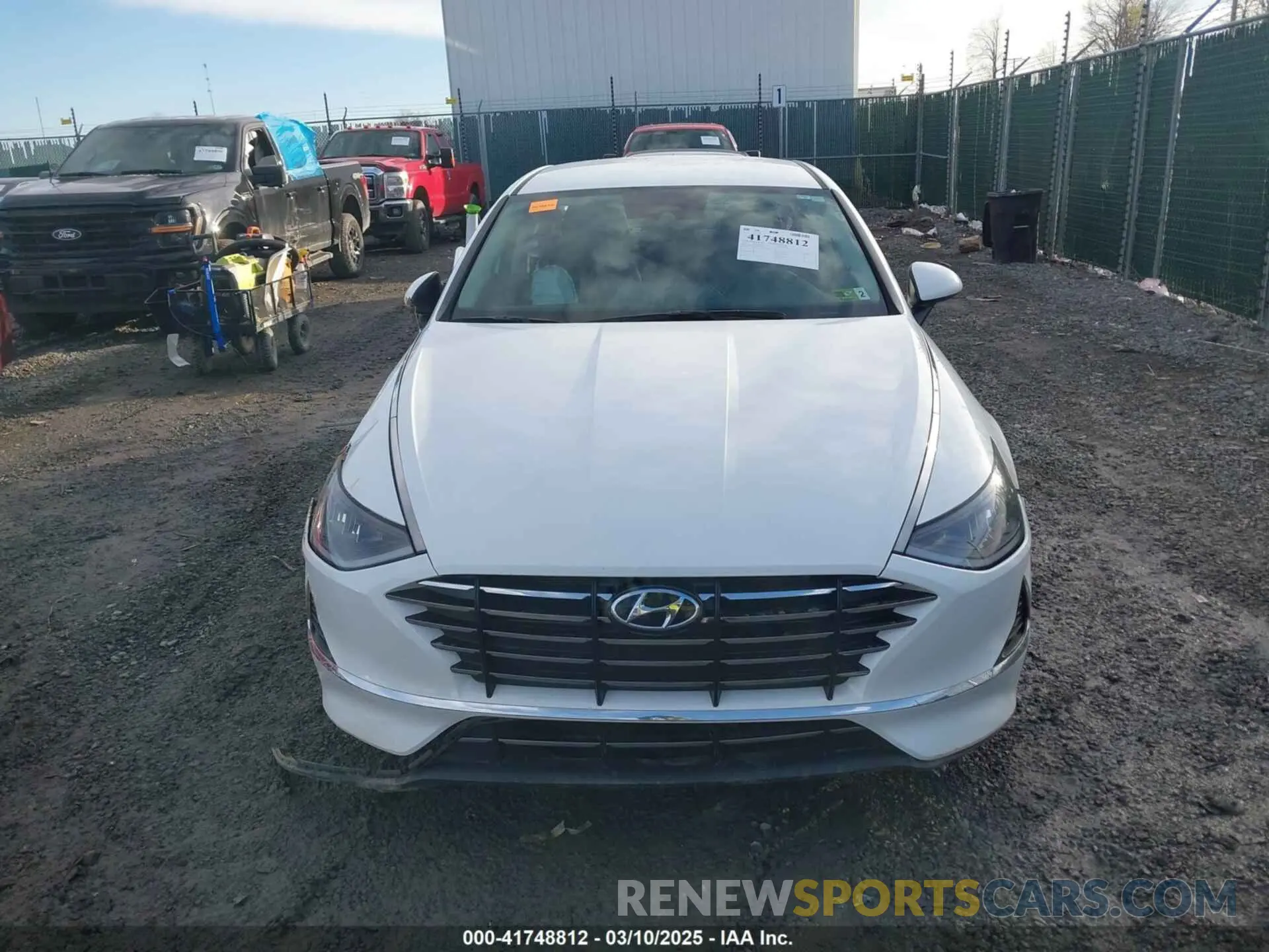 12 Photograph of a damaged car 5NPEG4JA4MH086552 HYUNDAI SONATA 2021
