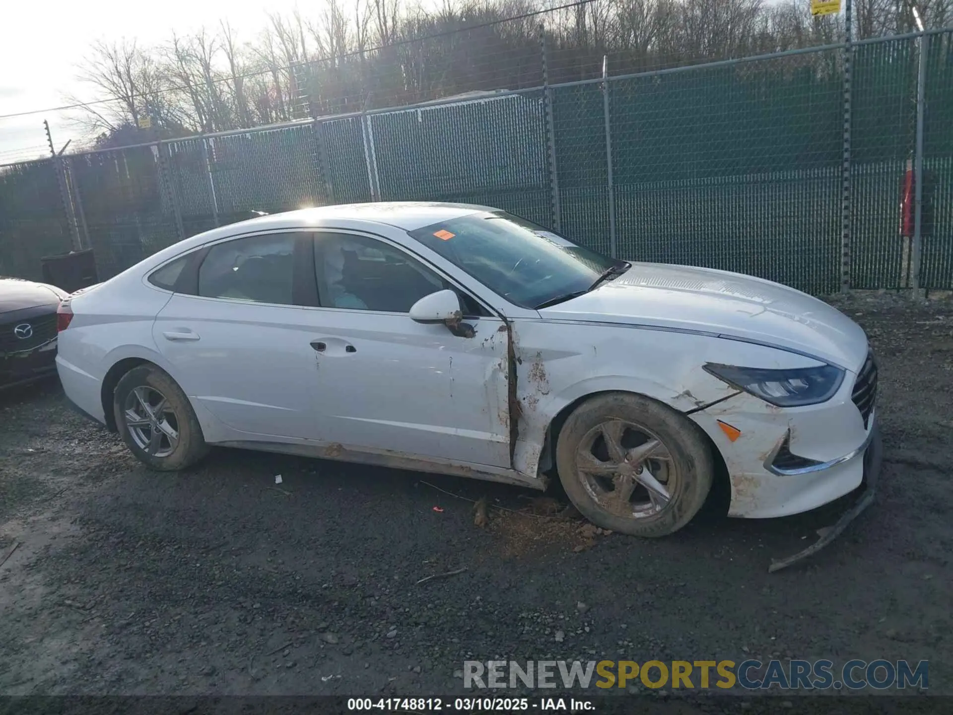 13 Photograph of a damaged car 5NPEG4JA4MH086552 HYUNDAI SONATA 2021